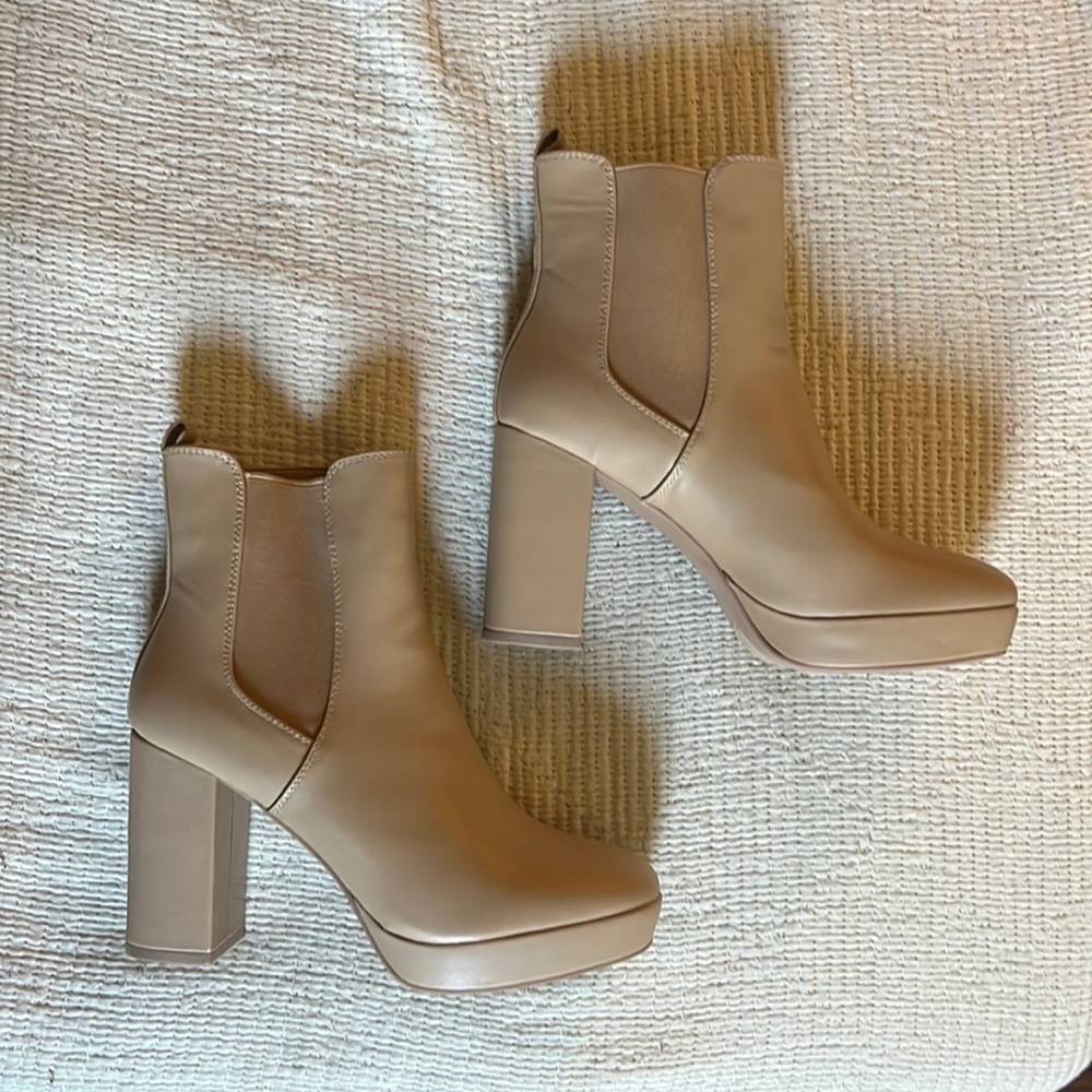 Platform boots